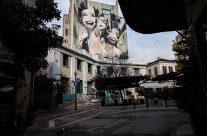 Κλειστά καταστήματα στου Ψυρρή - lockdown στην Αθήνα