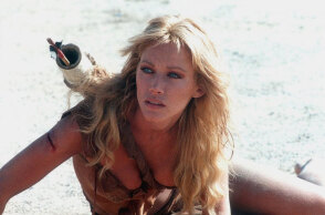 Η Τάνια Ρόμπερτς ως «Σίνα, η Βασίλισσα της Ζούγκλας»