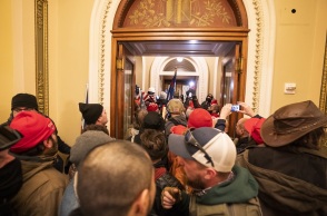 Εισβολή οπαδών του Ντόναλντ Τραμπ στο Καπιτώλιο