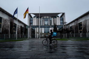 Ποδηλάτης στη Γερμανία εν μέσω lockdown για τον κορωνοϊό