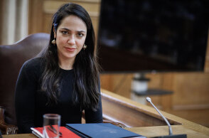 Δόμνα Μιχαηλίδου, υφυπουργός Εργασίας και Κοινωνικών Υποθέσεων αρμόδια για θέματα Πρόνοιας και Κοινωνικής Αλληλεγγύης στην κυβέρνηση Μητσοτάκη