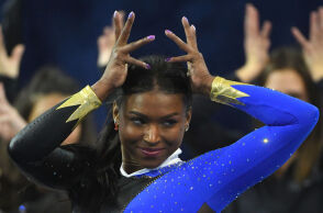 Η high energy γυμναστική της Νία Ντένις