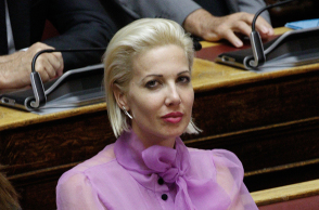 monogiou-katerina-tragoudi.jpg