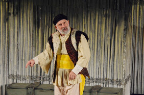 Πέτρος Φιλιππίδης