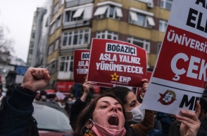 Διαμαρτυρία κατά του διορισμένου πρύτανη στο Πανεπιστήμιο του Βοσπόρου