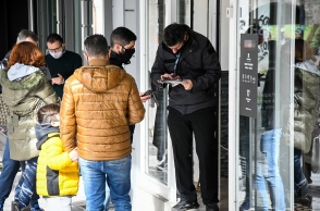 Καταστήματα εξυπηρετούν τους καταναλωτές μέσω click away