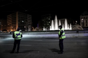 Μπλόκο αστυνομικών στην Ομόνοια