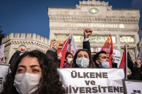Διαδηλώσεις από τους φοιτητές στην Τουρκία
