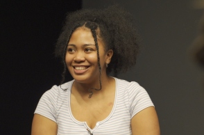 H Μεστίσα Ολίχα, φοιτήτρια