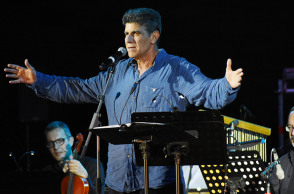 Γιάννης Μπέζος - Καλλιμάρμαρο.Συναυλία-αφιέρωμα στον Μίκη Θεοδωράκη