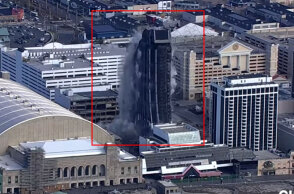 Trump Plaza Hotel and Casino: Κατεδαφίστηκε με ελεγχόμενη έκρηξη το εμβληματικό κτίριο στο Ατλάντικ Σίτι