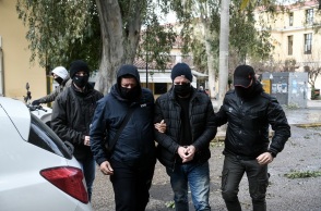 Μεταφορά του ηθοποιού-σκηνοθέτη Δημήτρη Λιγνάδη στον ανακριτή