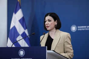 Η κυβερνητική εκπρόσωπος, Αριστοτελία Πελώνη