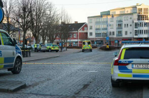 Επίθεση με μαχαίρι στη Σουηδία - Περιπολικά στην πόλη Βετλάντα