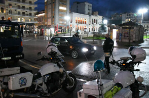 Lockdown - Μέτρα - Νυχτερινή απαγόρευση κυκλοφορίας: Έλεγχοι της Αστυνομίας στην Πάτρα