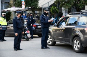 Έλεγχοι της Αστυνομίας για τις βεβαιώσεις μετακίνησης