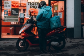 Οι ντελιβεράδες της Αθήνας