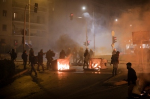Επεισόδια στη Νέα Σμύρνη μετά το τέλος της πορείας, 09.03.2021