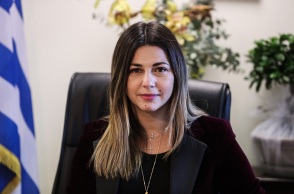 Η υφυπουργός Τουρισμού, Σοφία Ζαχαράκη