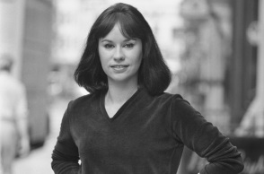 Η βραζιλιάνα τραγουδίστρια Astrud Gilberto