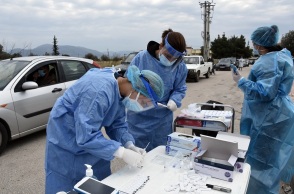 Κλιμάκια του ΕΟΔΥ πραγματοποιούν rapid test
