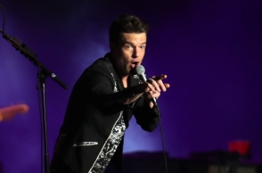 Ο frontman των The Killers, Μπράντον Φλάουερς στο φεστιβάλ Lollapalooza στη Χιλή