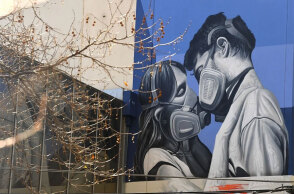 Πανδημία Covid-19: Ένα mural για τον κορωνοϊό στη Μελβούρνη της Αυστραλίας