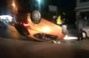 Τροχαίο στην Πάτρα: «Τούμπαρε» αυτοκίνητο