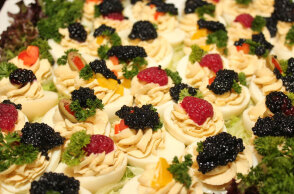 Δείπνο με χαβιάρι (ΦΩΤΟ ΑΡΧΕΙΟΥ)