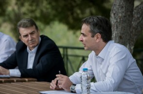 Μιχάλης Χρυσοχοΐδης - Κυριάκος Μητσοτάκης 