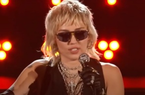 Μάιλι Σάιρους