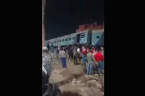 Τρένο εκτροχιάστηκε στην Αίγυπτο