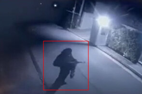 Μένιος Φουρθιώτης: Ένοπλος ανοίγει πυρ έξω από το σπίτι του παρουσιαστή