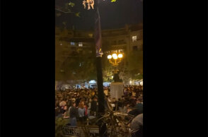 Κυψέλη - Κορωνοπάρτι: Πλήθος κόσμου και δυνατή μουσική στην πλατεία Αγίου Γεωργίου