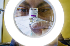 Εμβολιασμός για τον κορωνοϊό με εμβόλιο AstraZeneca