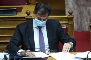 Χάρης Θεοχάρης 