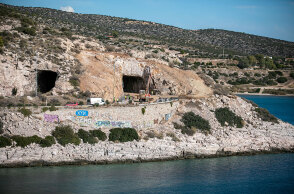 Οι «Τρύπες Καραμανλή» στην Παραλιακή - Ξανά στην κυκλοφορία και τα δύο ρεύματα το Σάββατο (24/4)