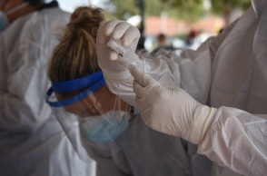 Κλιμάκια του ΕΟΔΥ πραγματοποιούν rapid tests