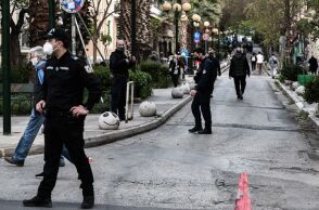 Κορωνοπάρτι - Πλατεία Βαρνάβα