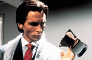American Psycho: Η διάσημη ταινία που βασίστηκε στο θρυλικό βιβλίο του Μπρετ Ίστον Έλις και στην οποία πρωταγωνίστησε ο Κρίστιαν Μπέιλ, αναμένεται να έχει την δική της σειρά