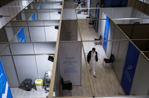 Το εμβολιαστικό κέντρο για τον κορωνοϊό στο Μαρούσι (ΦΩΤΟ ΑΡΧΕΙΟ) - Χιλιάδες ραντεβού τις πρώτες ώρες μετά το άνοιγμα της πλατφόρμας για τους 45-49