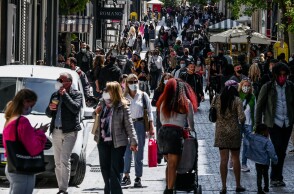 Στιγμιότυπο στην οδό Ερμού