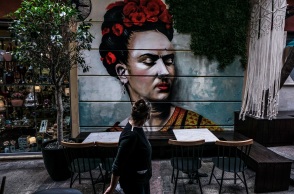 Επαναλειτουργία της εστίασης σε εξωτερικούς χώρους, με τραπεζάκια, αυστηρό ωράριο και χωρίς μουσική – Αναλυτικά τα νέα μέτρα που ισχύουν από σήμερα, 3 Μαΐου