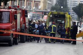 ΕΠΕΙΣΟΔΙΑ ΚΑΤΑ ΤΗΝ ΔΙΑΡΚΕΙΑ ΤΗΣ ΠΟΡΕΙΑΣ ΓΙΑ ΤΑ ΜΕΤΡΑ ΤΗΣ ΚΥΒΕΡΝΗΣΗΣ-ΤΡΕΙΣ ΝΕΚΡΟΙ ΣΤΟ ΥΠΟΚΑΤΑΣΤΗΜΑ ΤΗΣ MARFIN ΣΤΗΝ ΣΤΑΔΙΟΥ