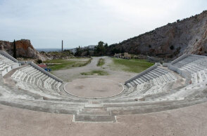 Το θέατρο Πέτρας στην Πετρούπολη (ΦΩΤΟ ΑΡΧΕΙΟΥ) - Ξεκινούν οι θεατρικές παραστάσεις μόνο σε ανοικτούς χώρους από τις 28 Μαΐου 2021