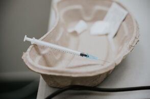 Σύριγγα εμβολίου