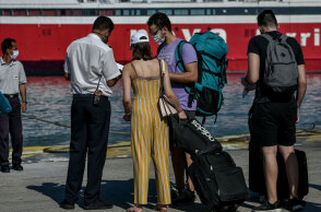 Μετακίνηση - Ταξίδι σε νησιά: Μόνο με πιστοποιητικό εμβολιασμού, self test ή μοριακό τεστ 72 ώρες πριν μόλις ανοίξουν οι διαπεριφερειακές μετακινήσεις