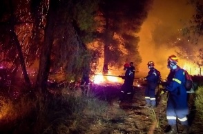 Πυρκαγιά σε δασική έκταση στο Σχινό Κορινθίας