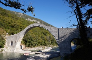 Το γεφύρι της Πλάκας 