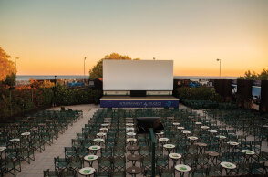 Cine Φλοίσβος, Φάληρο